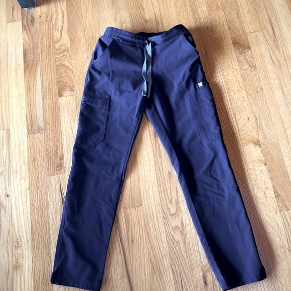 FIGS NAVY YOLA PETITE XXS - Picture 2 of 2